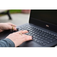 Alienware Latitude 15 Gen 7 Alienware Latitude 15 Gen 7